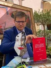 Andrea Sirotti Gaudenzi con il libro