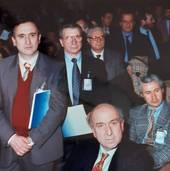 Gino Benito Mordenti (secondo in piedi da sinistra) al terzo Congresso del Partito popolare italiano