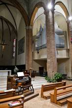 Nella foto, l'organo Ruffatti della Cattedrale di Cesena