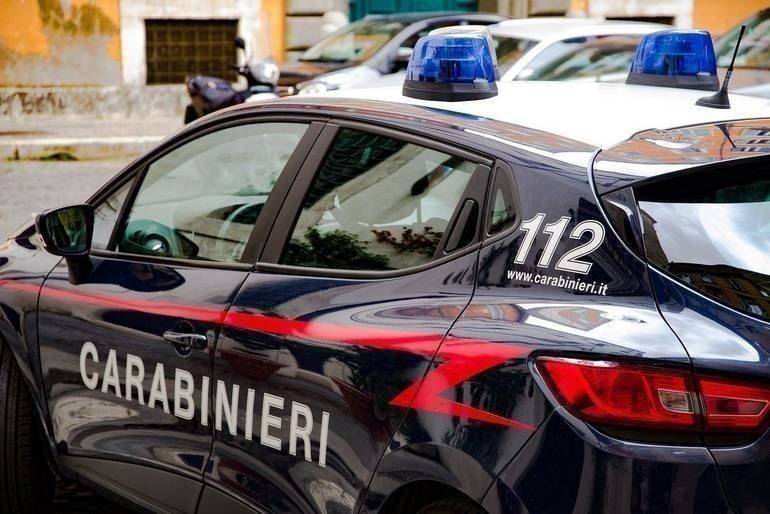 Furto aggravato, guida in stato di ebbrezza, possesso di armi e coltelli. Il bilancio dei controlli di Ferragosto