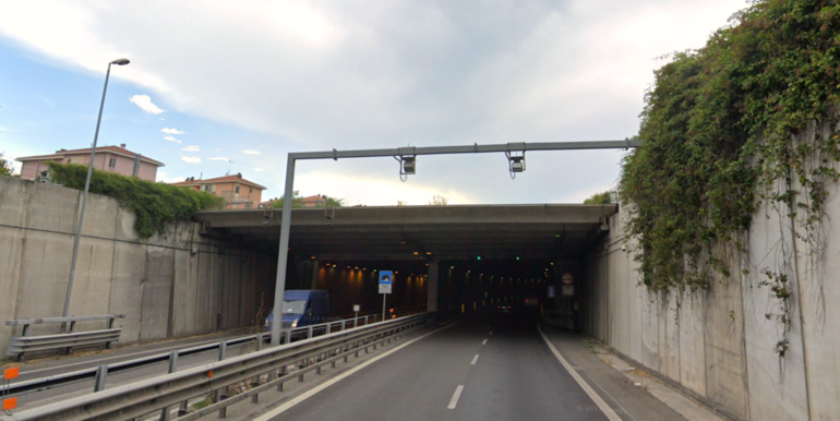 Il tunnel della Secante in una foto d'archivio