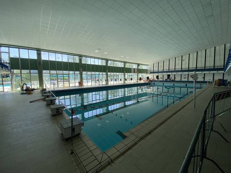 Foto d'archivio della piscina comunale di Cesena