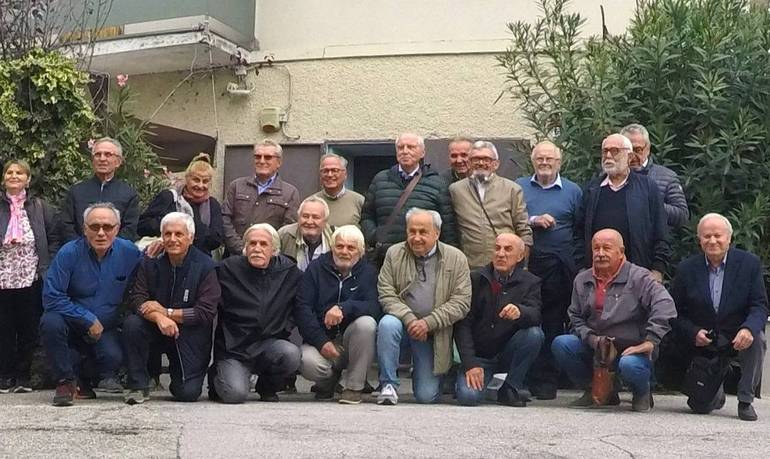 (foto di gruppo)