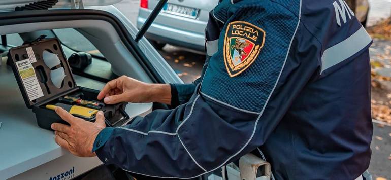 Screening elettronico per rilevare gli stupefacenti, nuove dotazioni alla Polizia locale