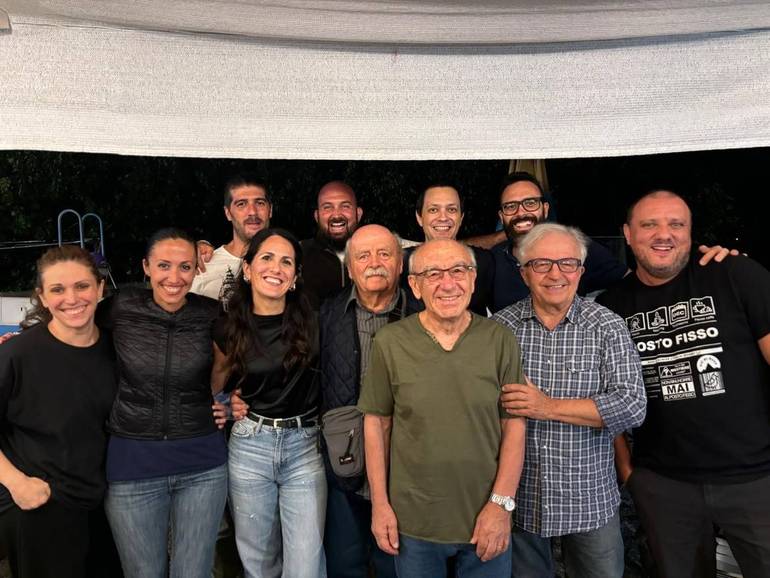 Da sinistra: Silvia Coli, Erika Andreoli, Ylenia Riciputi, Simone dall'Acqua, Claudio Gardini, Thomas Casadei, Andrea La Rosa, Carlo Zaccaria. I prof: Severi Silvio, Gaudenzio Montalti, Giovanni Sampaoli