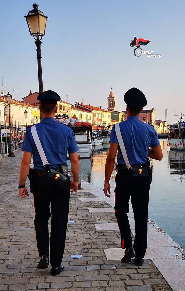 Arrestato per imbrattamento e vilipendio in chiesa a Cesenatico