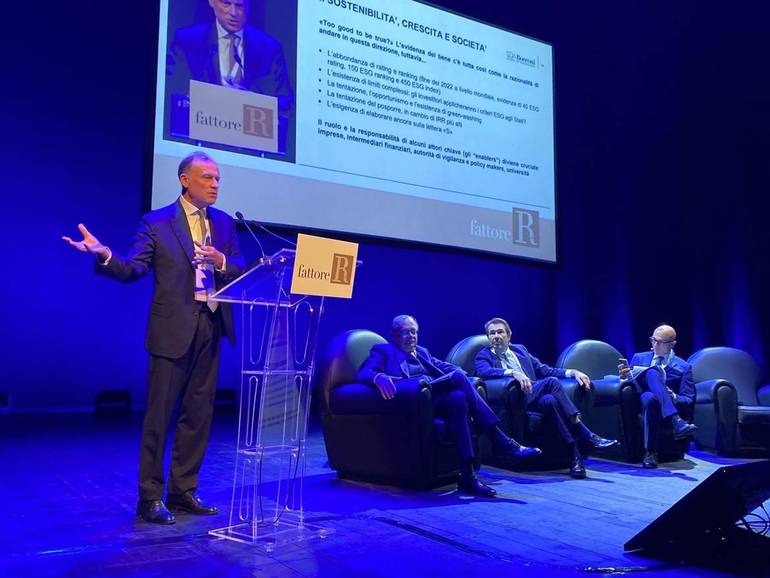 Nella foto di Giampiero Corelli, il professor Stefano Caselli dell'università Bocconi - Milano