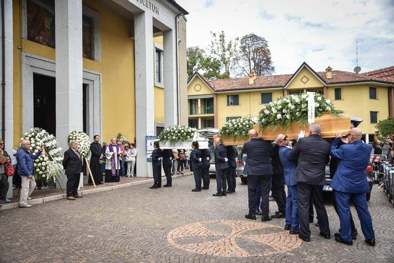 Paderno Dugnano (Milano), 12 settembre 2024: i funerali delle vittime della strage. Foto Ansa/SIR