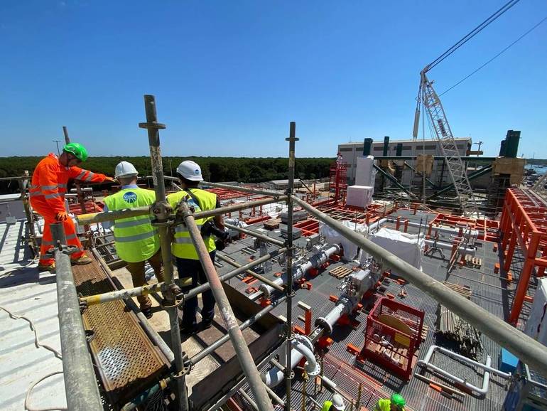 Un'immagine della visita ai cantieri Rosetti Marino di questa mattina a Ravenna