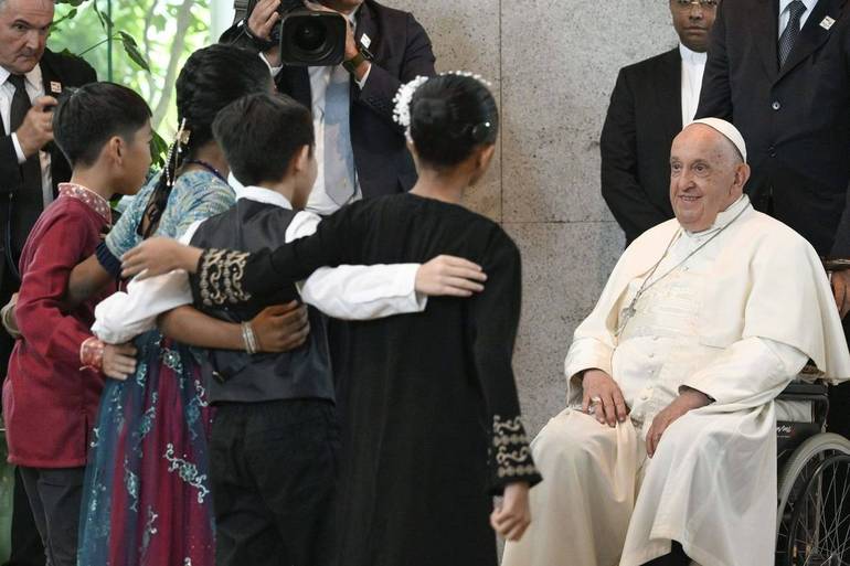 Singapore, 11 settembre 2024: viaggio apostolico di Papa Francesco a Singapore, accoglienza all’aeroporto. Foto Vatican Media/SIR