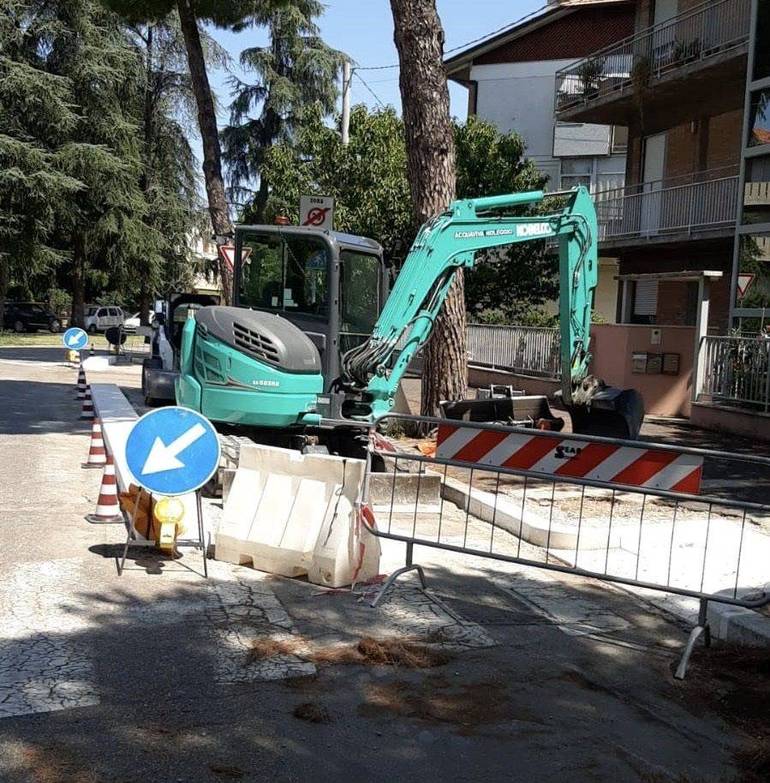 Un cantiere di questi giorni d'agosto, a Sant'Egidio