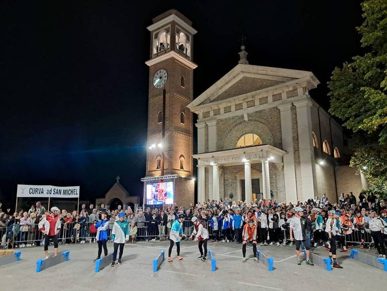 La contrada "Erbosa" vince il Palio dei Barrocci