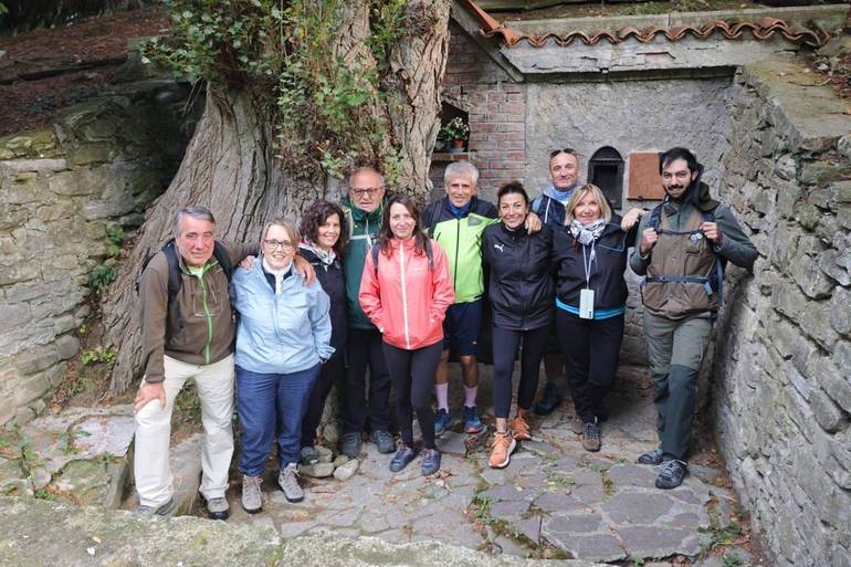 Il sindaco di Sarsina Enrico Cangini alla fonte di San Vicinio, questa mattina