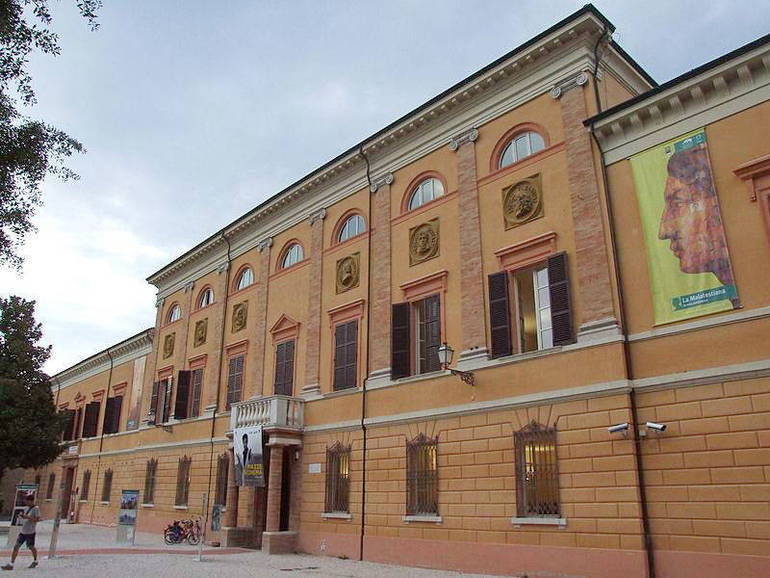 La biblioteca Malatestiana in una foto d'archivio del Corriere Cesenate