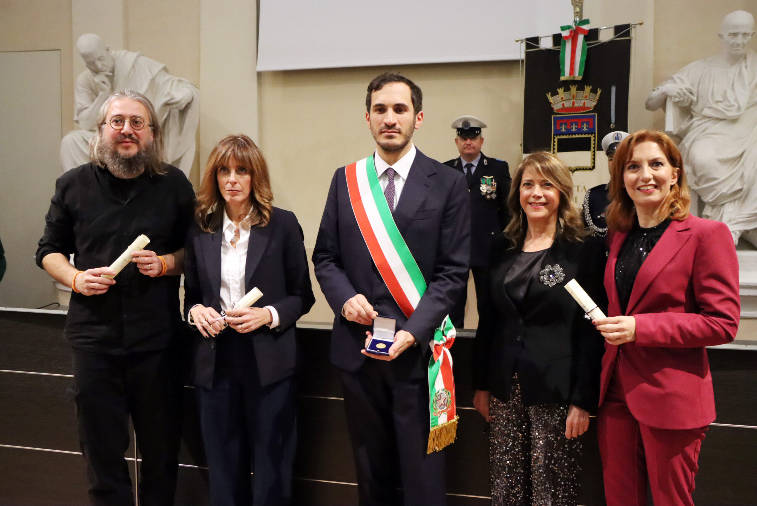 I premiati con il sinaco Enzo Lattuca - Foto Sandra e Urbano - Cesena