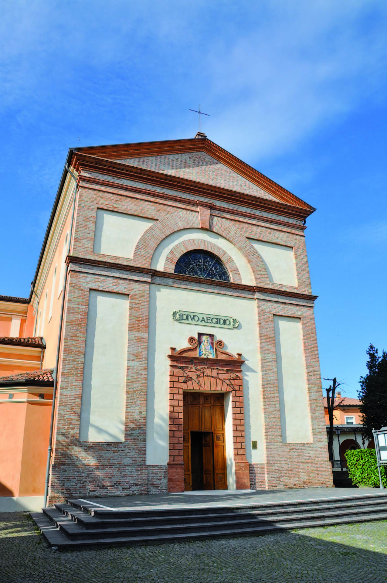 Nella foto d'archivio, la chiesa di Gambettola